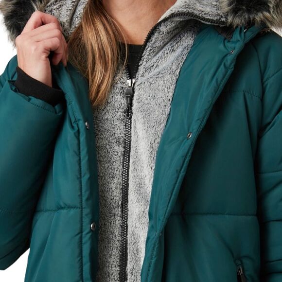 Free Country Women's Alto Cloud Lite Jacket in Green - Picture 2 of 14